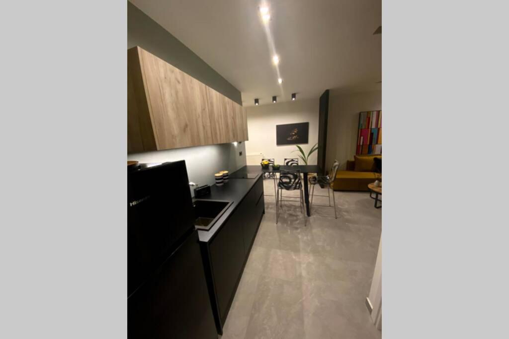 Vyron 1 Elegance Apartment Nea Michaniona Bagian luar foto