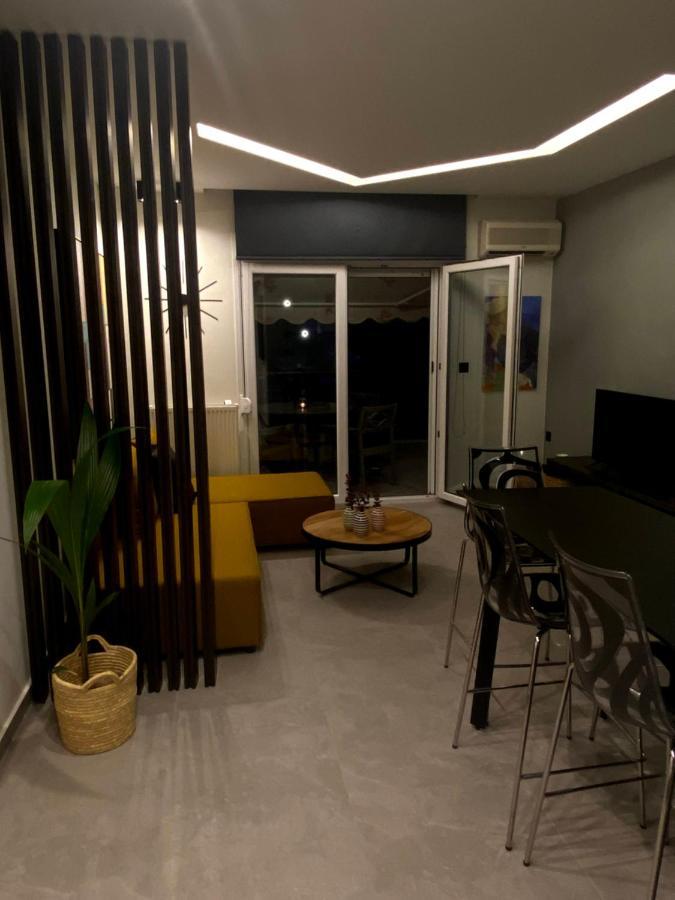 Vyron 1 Elegance Apartment Nea Michaniona Bagian luar foto